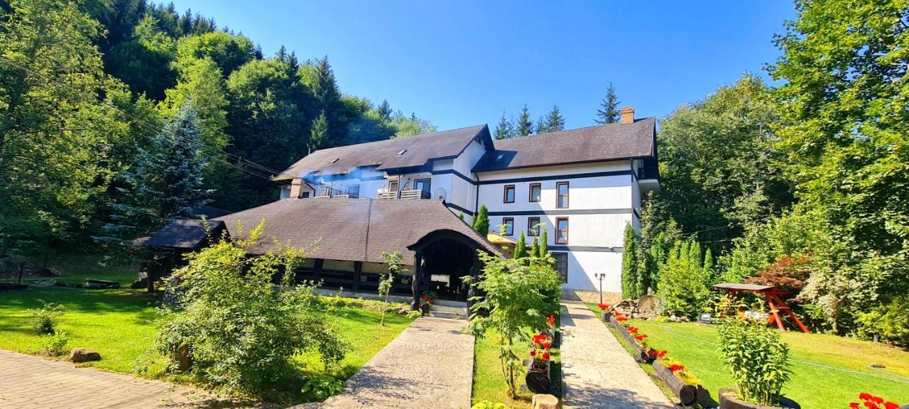 Casa Octavian Otel Sucevita Dış mekan fotoğraf