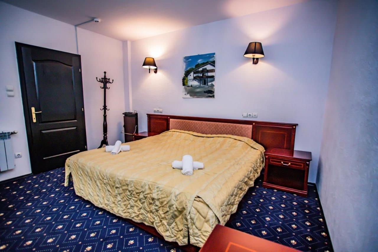Casa Octavian Otel Sucevita Dış mekan fotoğraf