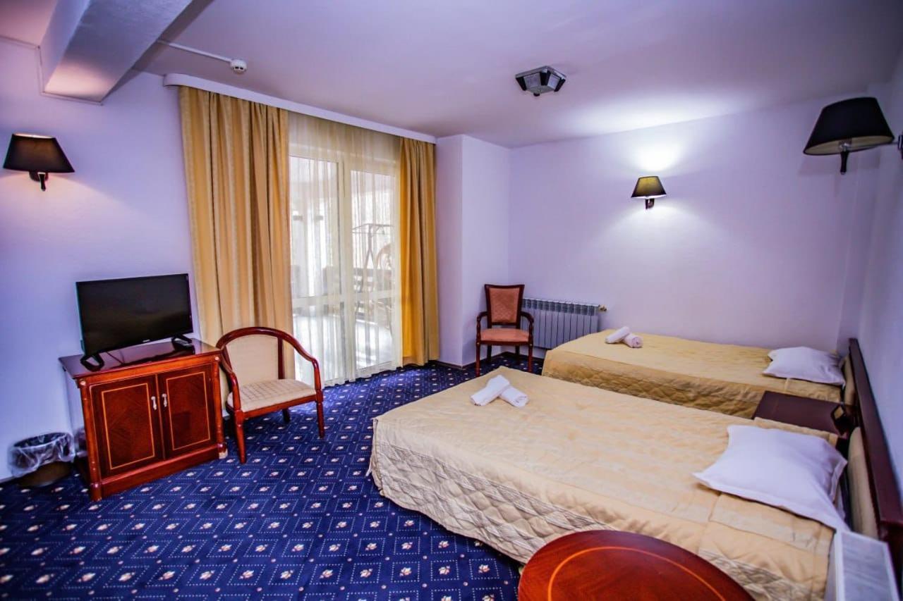 Casa Octavian Otel Sucevita Dış mekan fotoğraf