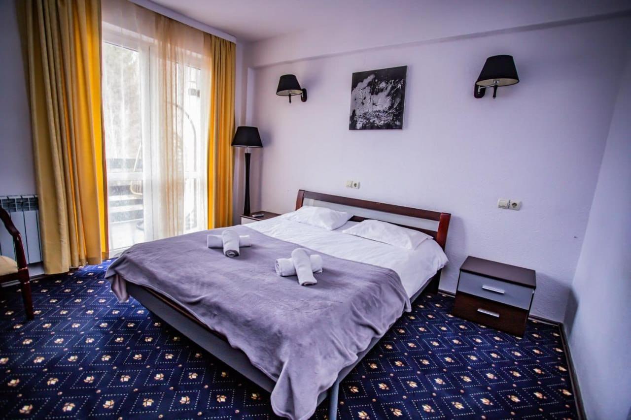 Casa Octavian Otel Sucevita Dış mekan fotoğraf