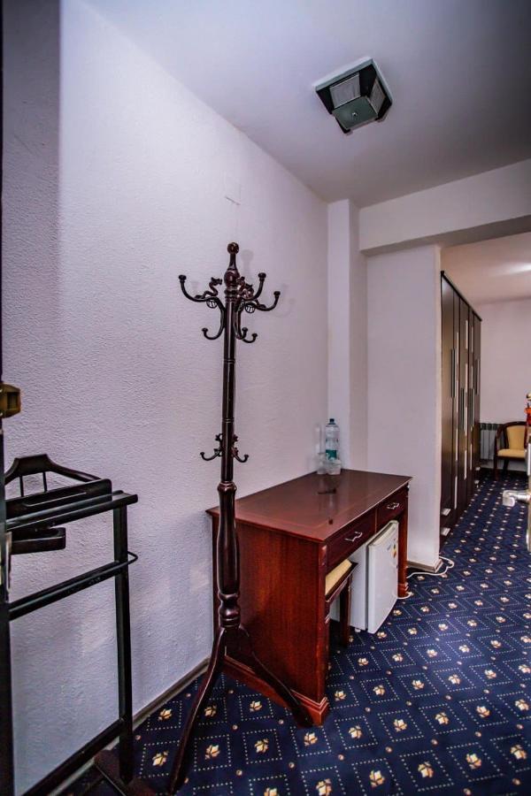 Casa Octavian Otel Sucevita Dış mekan fotoğraf