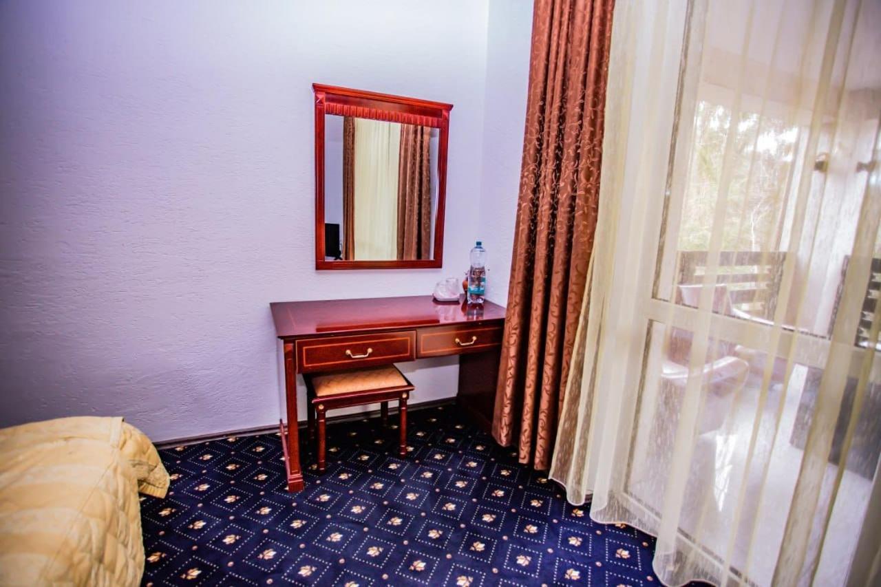 Casa Octavian Otel Sucevita Dış mekan fotoğraf