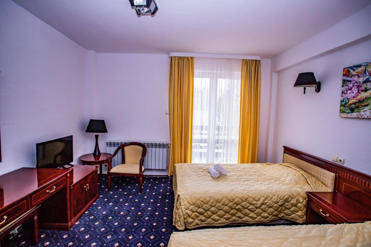Casa Octavian Otel Sucevita Dış mekan fotoğraf