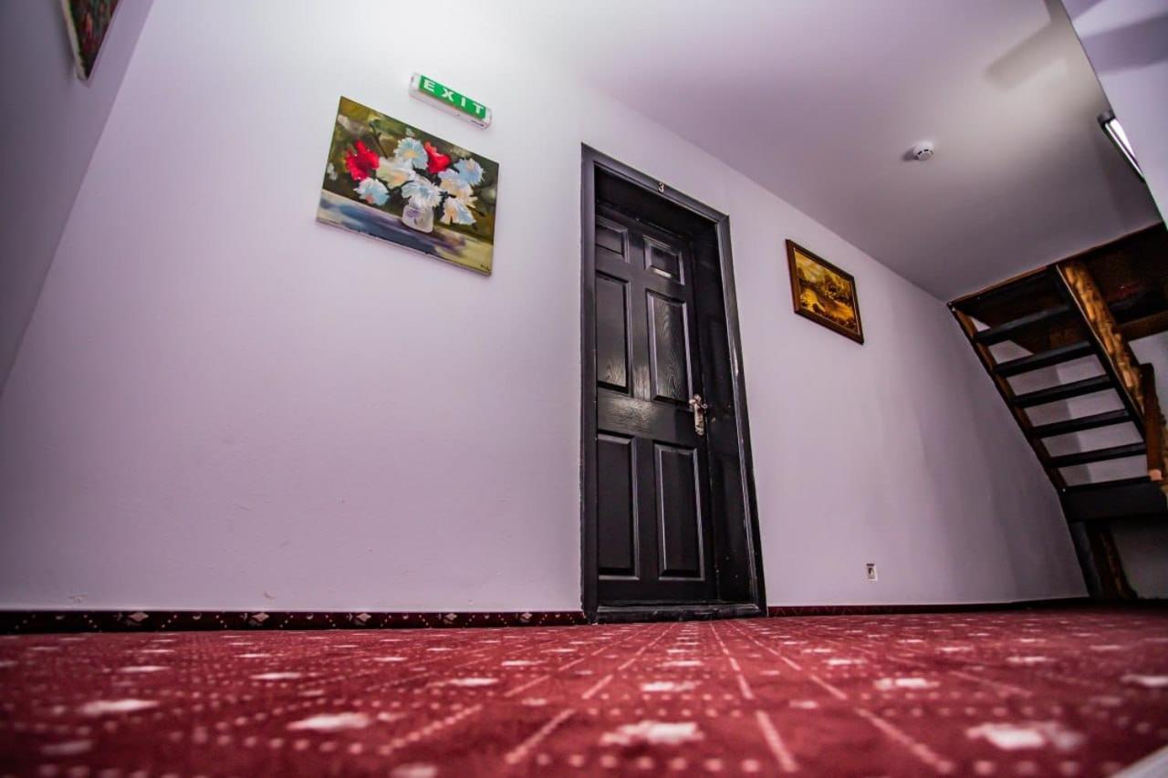 Casa Octavian Otel Sucevita Dış mekan fotoğraf