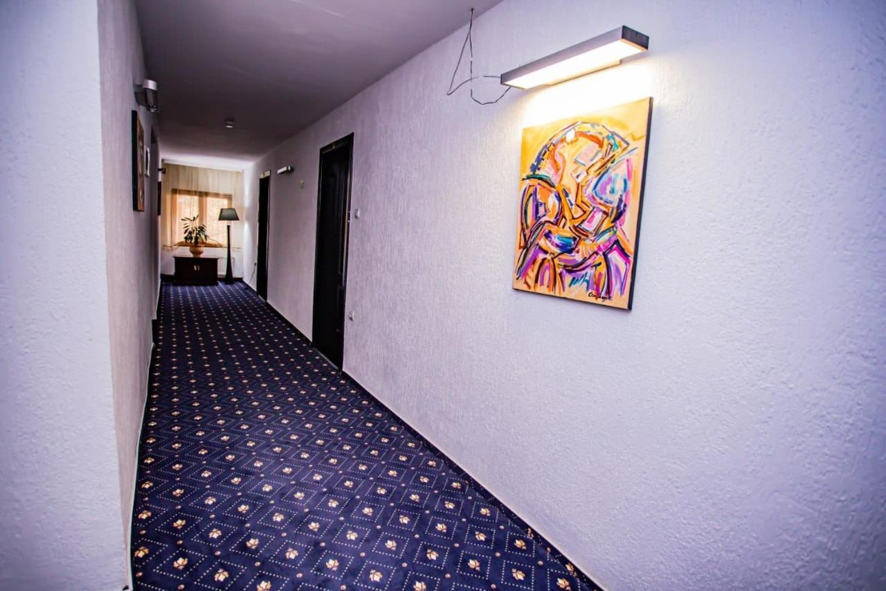 Casa Octavian Otel Sucevita Dış mekan fotoğraf