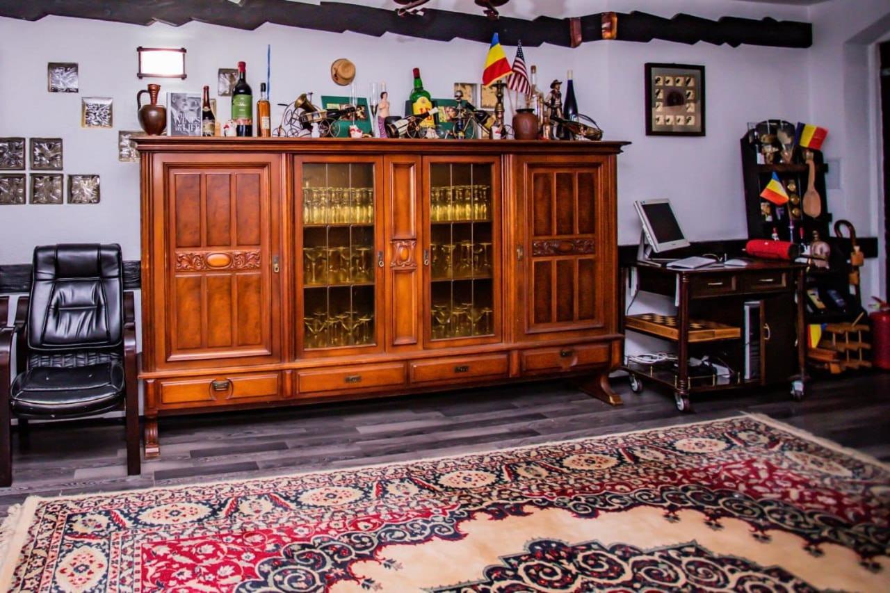 Casa Octavian Otel Sucevita Dış mekan fotoğraf