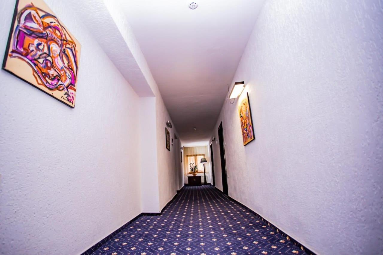 Casa Octavian Otel Sucevita Dış mekan fotoğraf