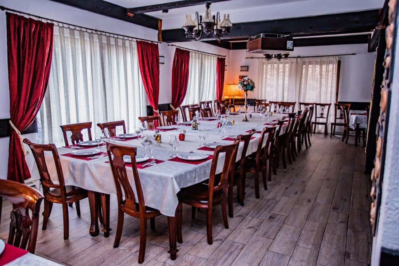 Casa Octavian Otel Sucevita Dış mekan fotoğraf