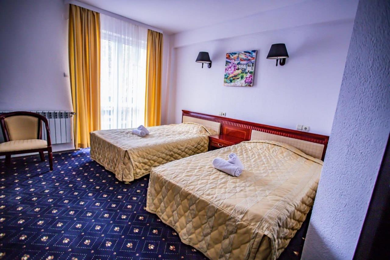 Casa Octavian Otel Sucevita Dış mekan fotoğraf